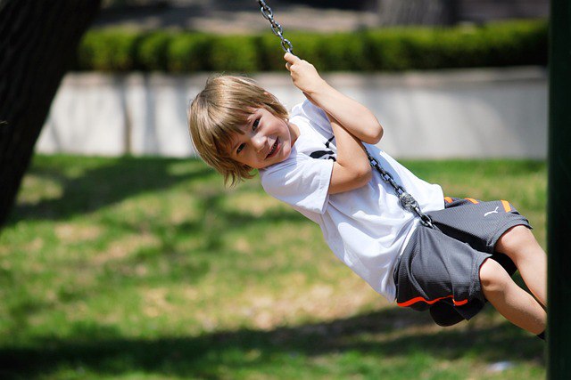 Jede Menge Spaß am Spielplatz, © Pixabay