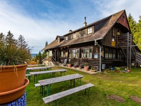 Herrgottschnitzerhütte, © Wiener Alpen, Christian Kremsl