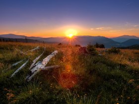 Sonnenuntergung von der Steyersberger Schwaig, © Wiener Alpen, Christian Kremsl