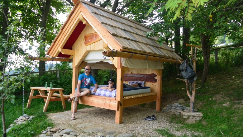 Bett im Freien in St. Corona am Wechsel, © Erika Kronaus